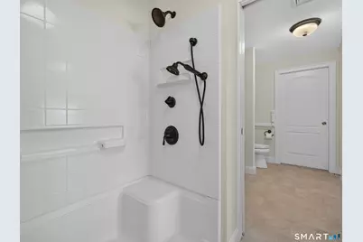 461 Bank Street #604, New London, CT 06320 - Photo 20