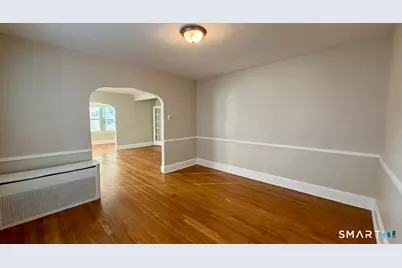 77 Astoria Avenue, Bridgeport, CT 06604 - Photo 4