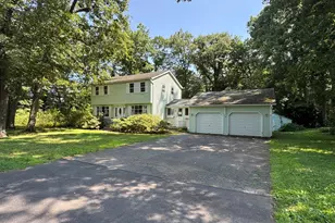 23 Maplewood Dr, Ellington, CT 06029 - Photo 4