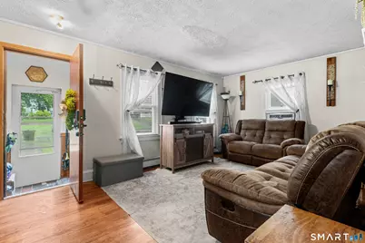 254 Commonwealth Avenue, New Britain, CT 06053 - Photo 4