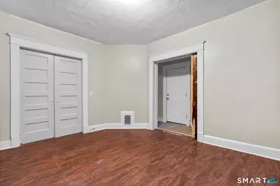 37 Plaza Avenue, Waterbury, CT 06710 - Photo 10