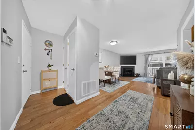 3 Oakwood Avenue #B3, Norwalk, CT 06850 - Photo 1