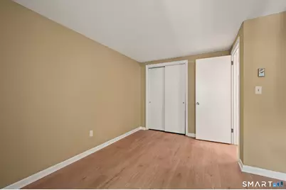 1581 Meriden Waterbury Turnpike #8, Southington, CT 06489 - Photo 20