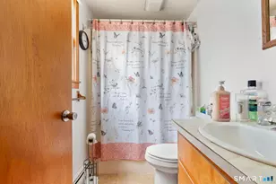 18 Ivy Pl, Norwalk, CT 06854 - Photo 12