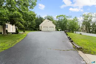 11 Huntington Dr, Plainfield, CT 06374 - Photo 6