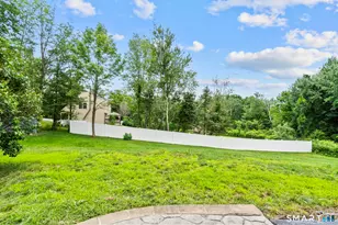 11 Huntington Dr, Plainfield, CT 06374 - Photo 8