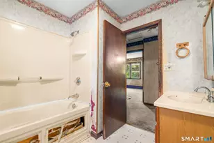 122 Bellevue Ave, West Haven, CT 06516 - Photo 18