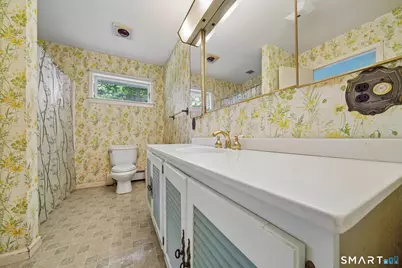 112 Grumman Avenue, Norwalk, CT 06851 - Photo 8