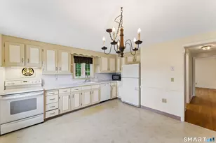 70 Bielefield Rd, Middletown, CT 06457 - Photo 18