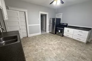 79 James St, Hartford, CT 06106 - Photo 6