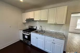7 Hill St, Ansonia, CT 06401 - Photo 14