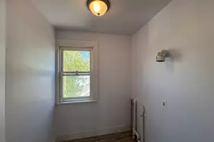 7 Hill St, Ansonia, CT 06401 - Photo 10