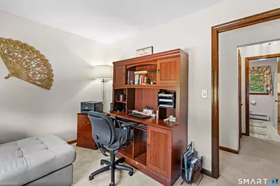 11 Middleway East, Waterbury, CT 06708 - Photo 20