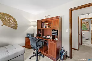 11 Middleway E, Waterbury, CT 06708 - Photo 20
