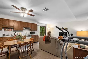 11 Middleway E, Waterbury, CT 06708 - Photo 24