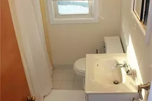 5 Meriden Rd, Old Lyme, CT 06371 - Photo 12