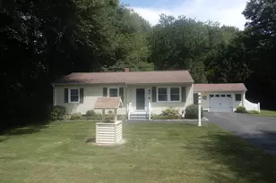 26 Beach Park Rd, Clinton, CT 06413 - Photo 2