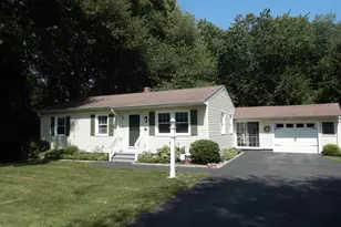 26 Beach Park Rd, Clinton, CT 06413 - Photo 1