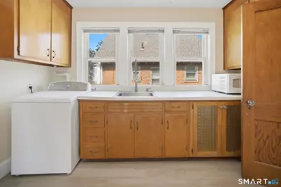 99 Thomas Street, West Hartford, CT 06119 - Photo 16