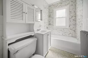 101 Thomas St, West Hartford, CT 06119 - Photo 30