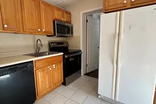 94 Garden Dr, Fairfield, CT 06825 - Photo 12