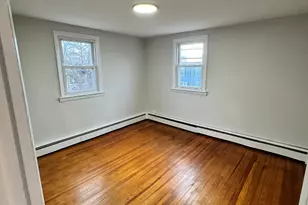 5 Amundsen St, Norwalk, CT 06855 - Photo 8
