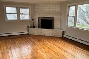 5 Amundsen St, Norwalk, CT 06855 - Photo 2