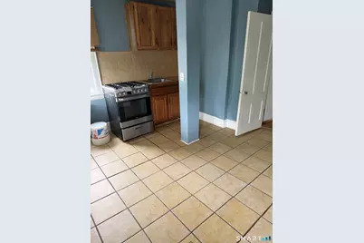 21 Holmes Avenue #3rd Floor, Waterbury, CT 06710 - Photo 2
