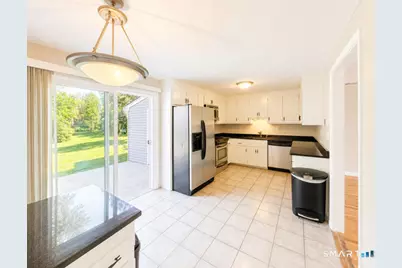 8 Barrington Drive #C, Wethersfield, CT 06109 - Photo 4