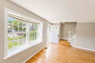 8 Barrington Dr, Wethersfield, CT 06109 - Photo 8