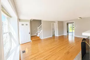 8 Barrington Dr, Wethersfield, CT 06109 - Photo 12