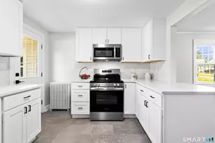 64 Fanway Ave, Bristol, CT 06010 - Photo 8