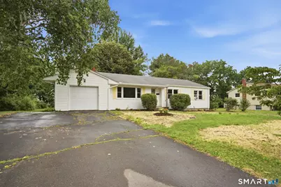 19 Sycamore Road, Bloomfield, CT 06002 - Photo 2