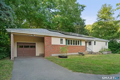 24 East Wintonbury Avenue, Bloomfield, CT 06002 - Photo 2
