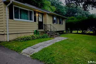 69 Idle Ln, Meriden, CT 06451 - Photo 2