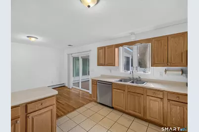 81 Johl Drive, Groton, CT 06340 - Photo 8