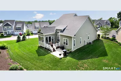 6 Woodland Path #6, Beacon Falls, CT 06403 - Photo 28