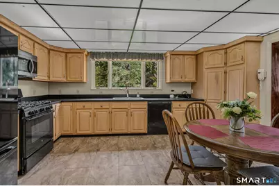 47 Shore Road, Waterford, CT 06385 - Photo 8