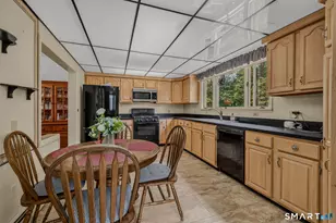 47 Shore Rd, Waterford, CT 06385 - Photo 10