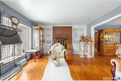297 Broadbridge Road, Bridgeport, CT 06610 - Photo 4