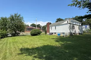 6 Norwell St, West Haven, CT 06516 - Photo 4