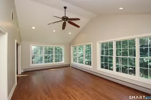 325 Manley Heights Rd, Orange, CT 06477 - Photo 10