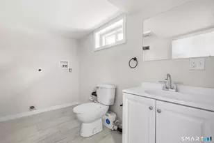 251 N Hoadley St, Naugatuck, CT 06770 - Photo 18