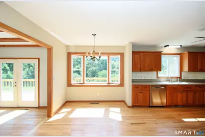 31 Cliffside Drive, Wallingford, CT 06492 - Photo 12