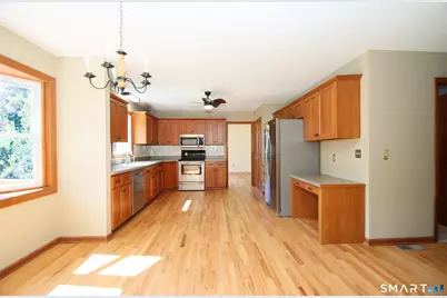 31 Cliffside Drive, Wallingford, CT 06492 - Photo 18