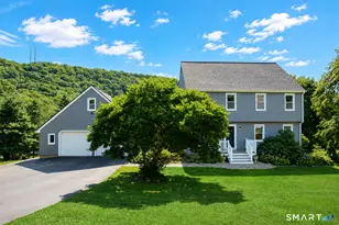 31 Cliffside Dr, Wallingford, CT 06492 - Photo 2
