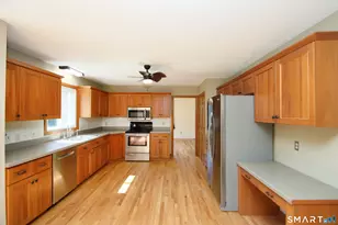 31 Cliffside Dr, Wallingford, CT 06492 - Photo 14