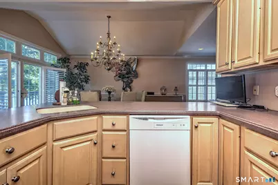 99 Jasmine Circle #99, Milford, CT 06461 - Photo 16