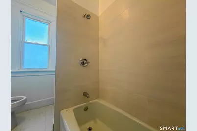 445 Dixwell Avenue, New Haven, CT 06511 - Photo 6
