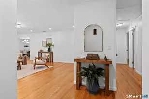 2 Old Field Rd, West Hartford, CT 06117 - Photo 4
